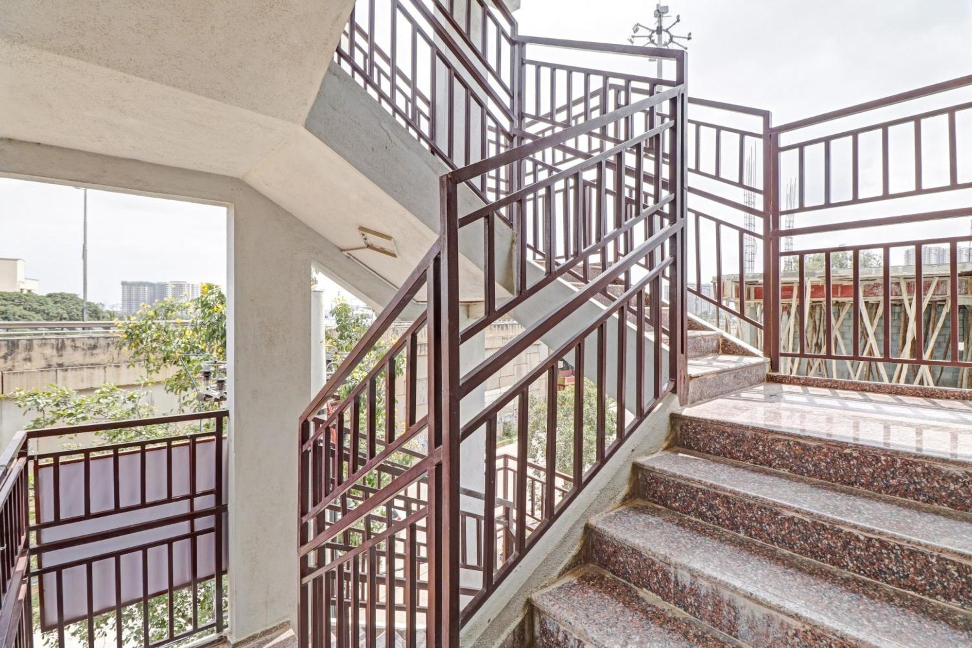 Hotel O Gn Nelli Suites بنغالور المظهر الخارجي الصورة
