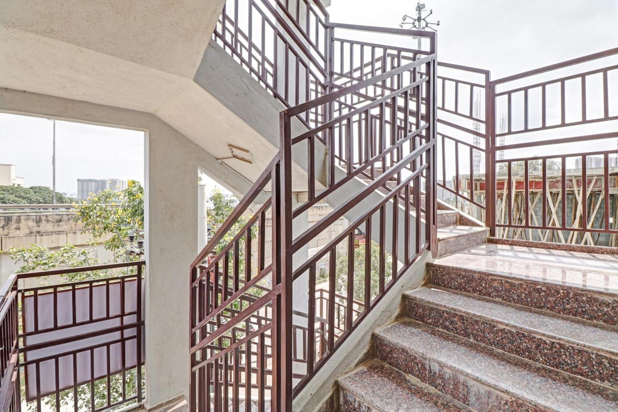 Hotel O Gn Nelli Suites بنغالور المظهر الخارجي الصورة